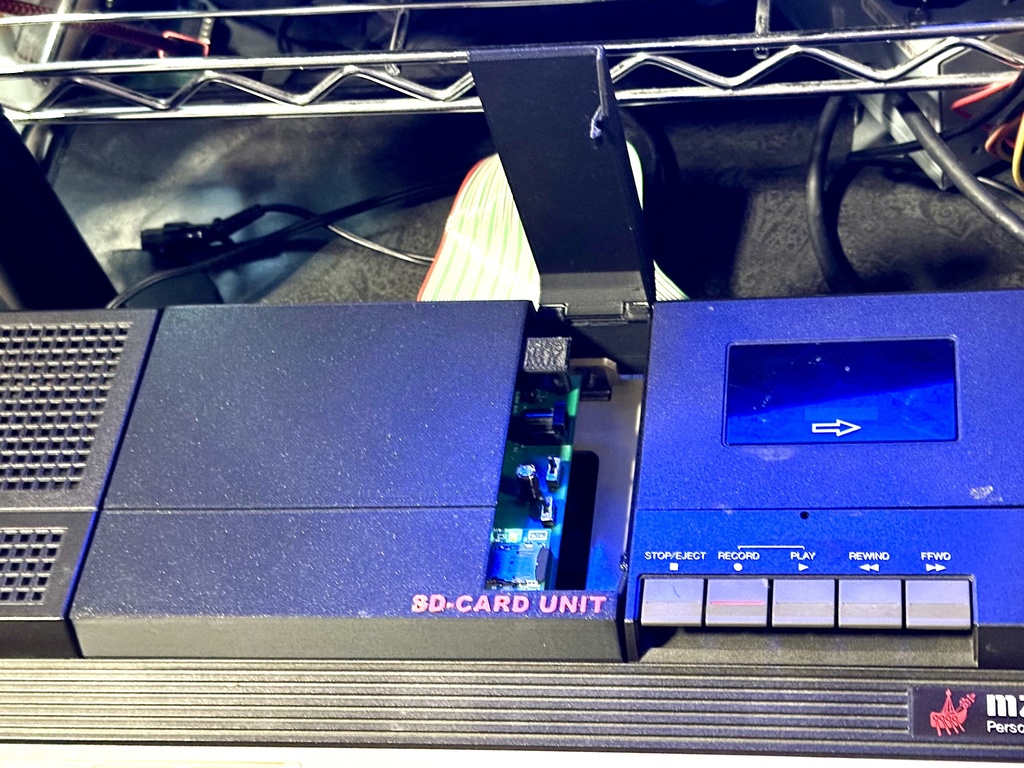 MZ-80K_SDをMZ-700のプロッタプリンタ設置場所に収納できるケースの3Dモデルデータ