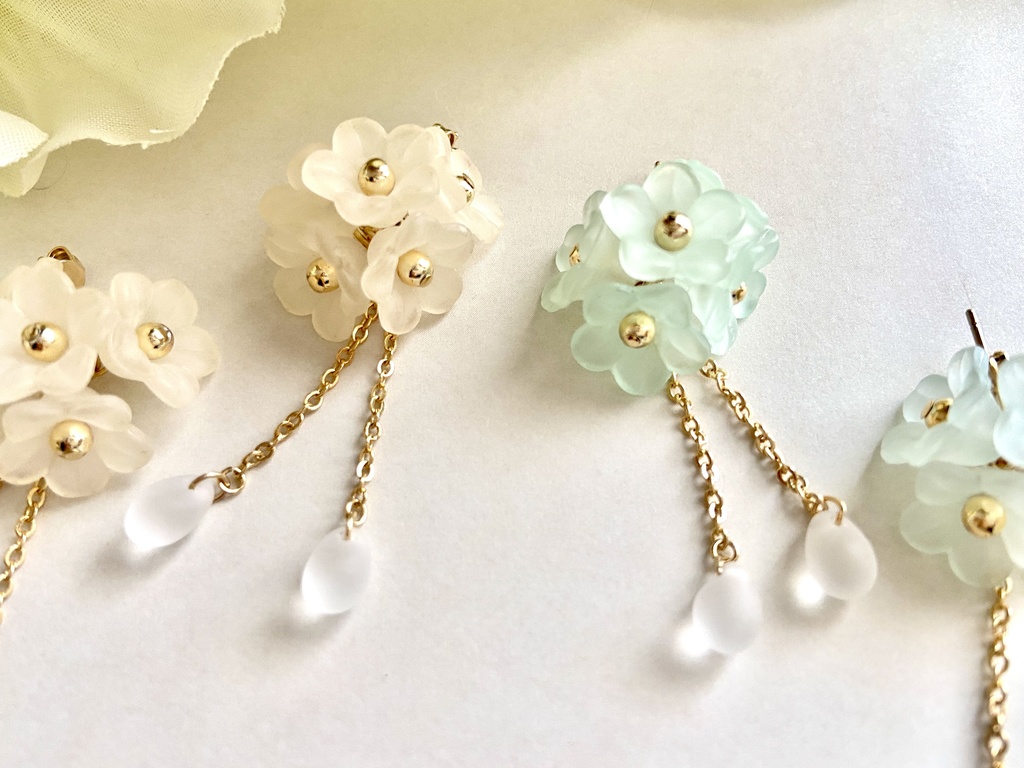 双騎カラー 花玉ピアス/イヤリング