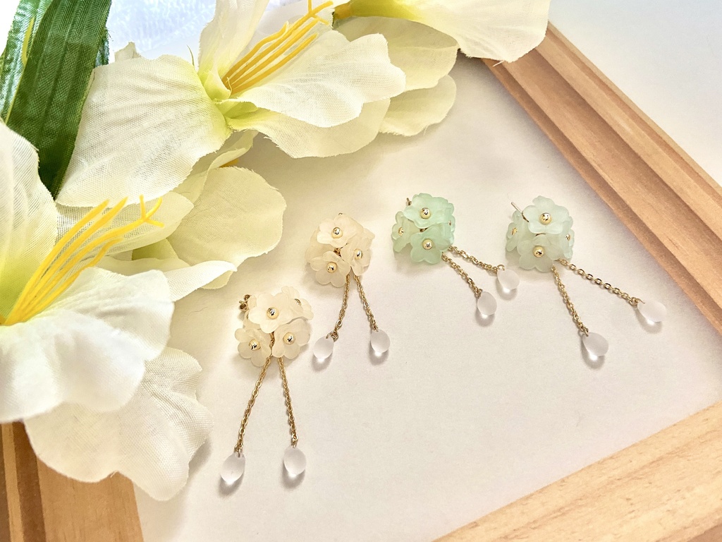 双騎カラー 花玉ピアス/イヤリング
