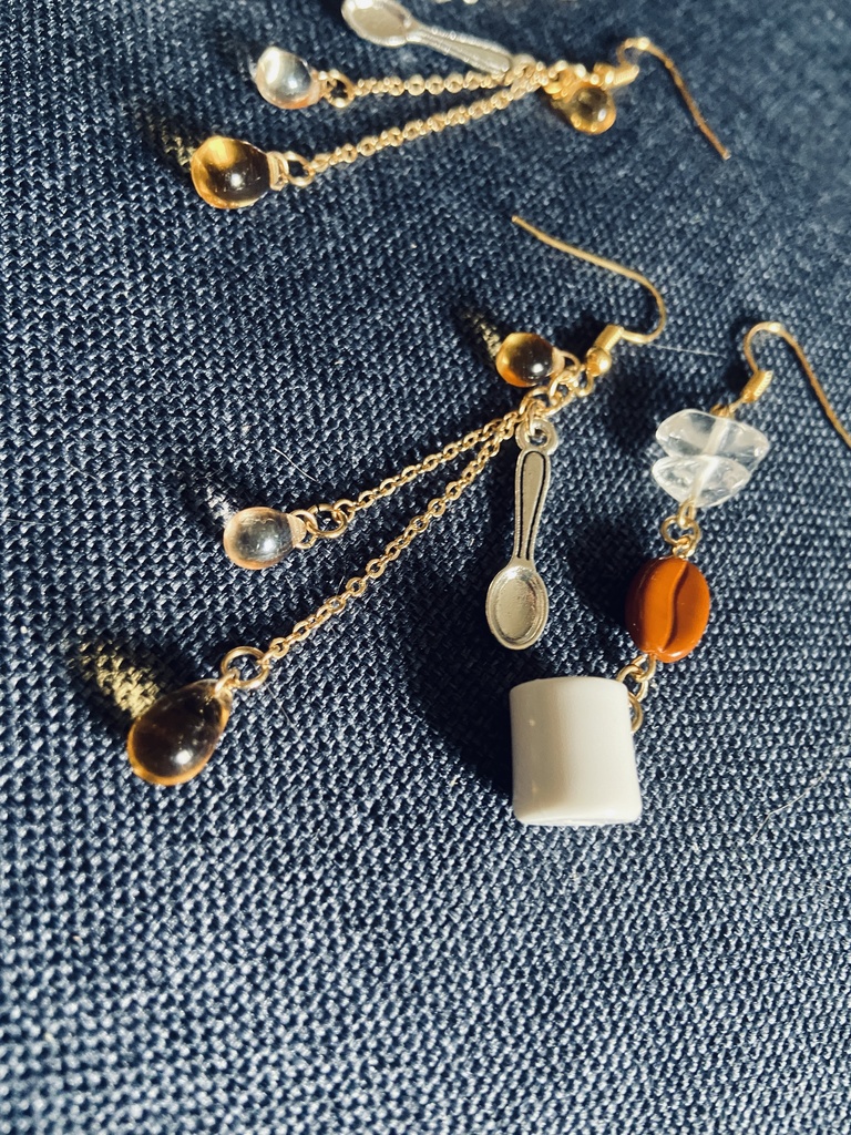 カフェ ポアロイメージ ピアス/イヤリング