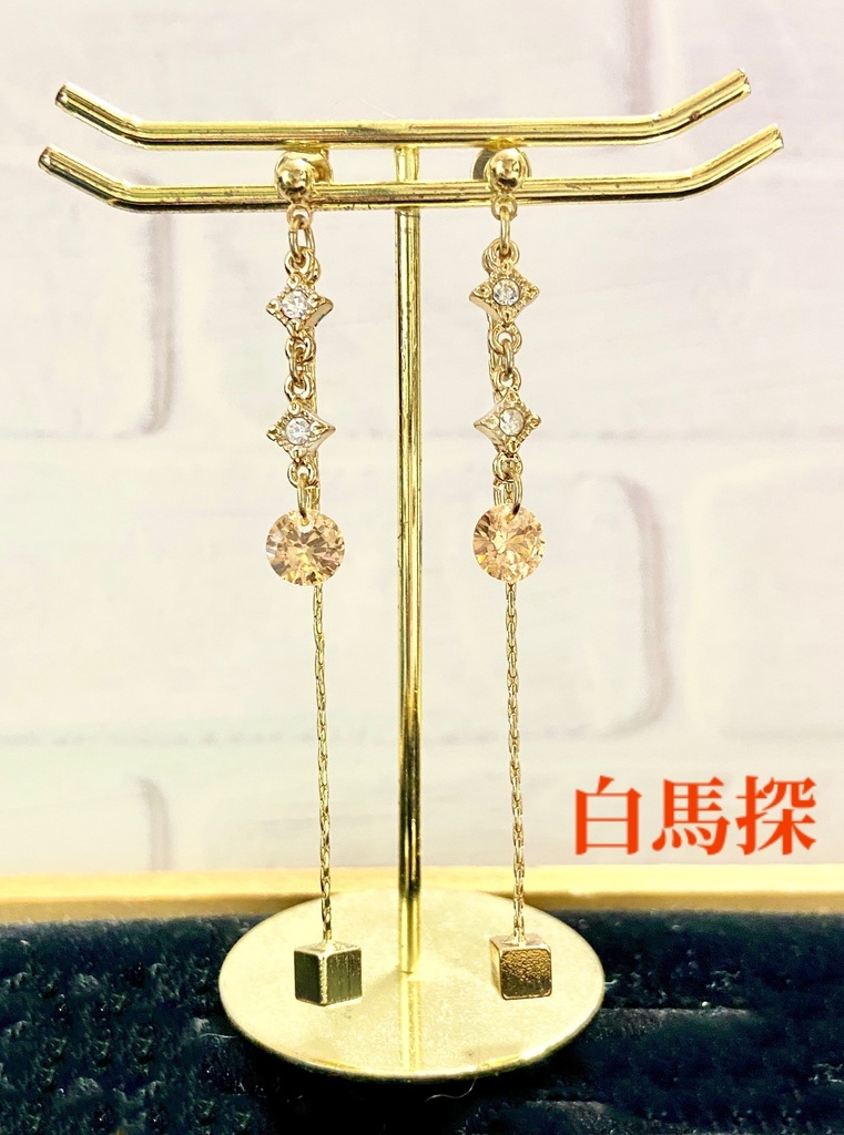 3/4組イメージ ピアス/イヤリング