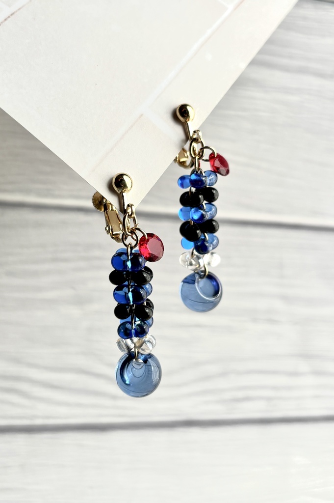 百暗イメージ ピアス/イヤリング