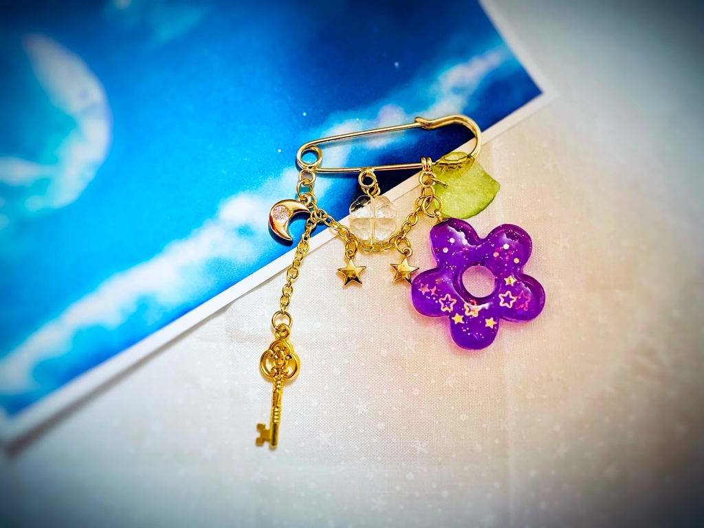 アリスタルコスの庭の鍵（ブローチ）