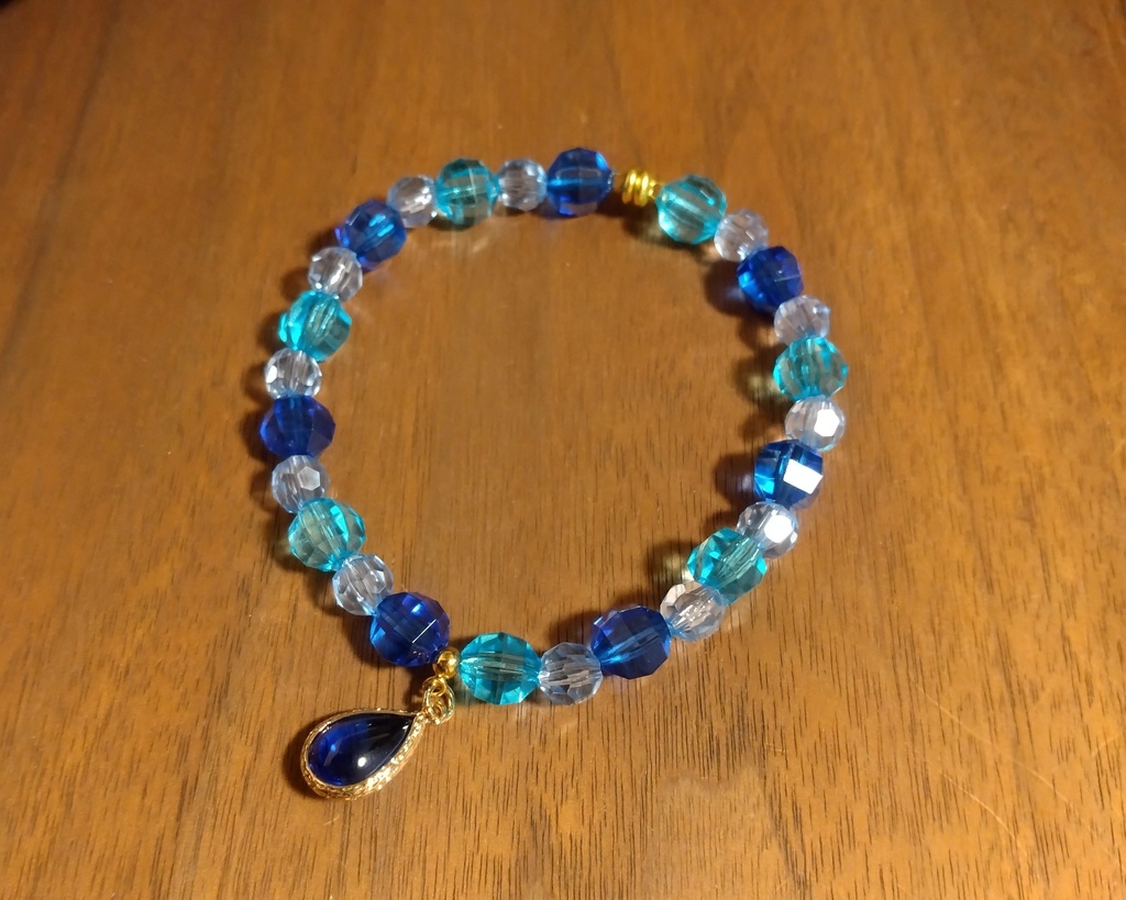 雨☔のネックレス📿（ブルーしずくタイプ）