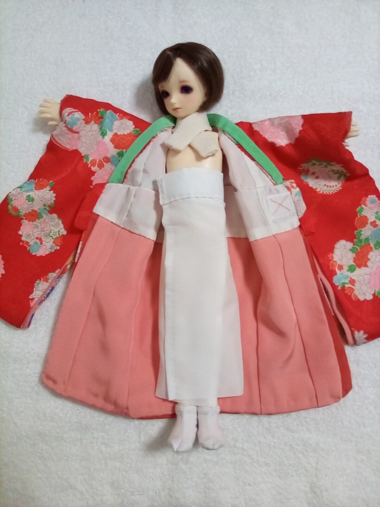 【豊富な人気SALE】市松人形 40センチくらいのお人形に ミニ振袖着物 帯付き 長襦袢袷付 比翼付 壁掛け ハンドメイド 市松人形