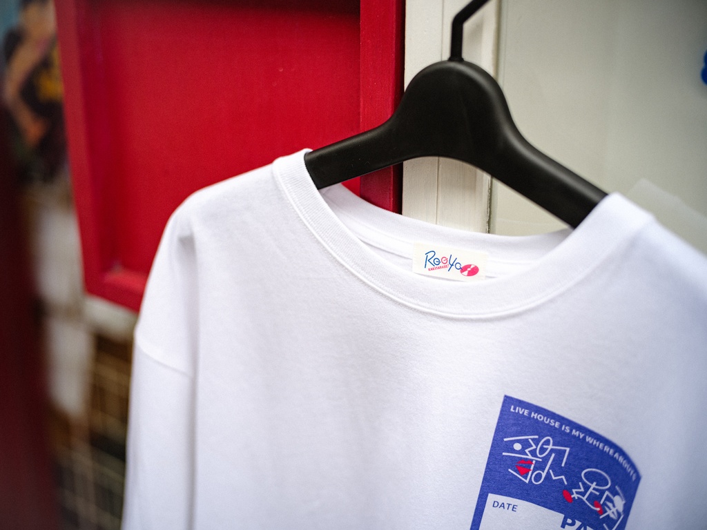 ReeyaオリジナルデザインTシャツ「描き鳴らせ!」 【Designed by Reeya】