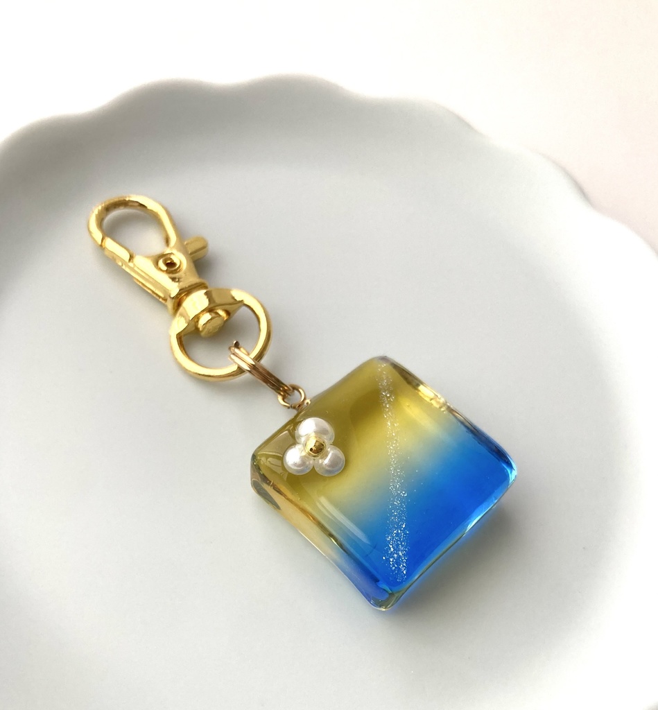 【エルヴィンモチーフ】グラデーションキーホルダー(クリア)