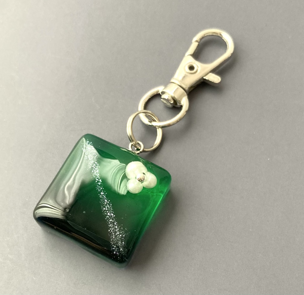 【リヴァイモチーフ】グラデーションキーホルダー(クリア)