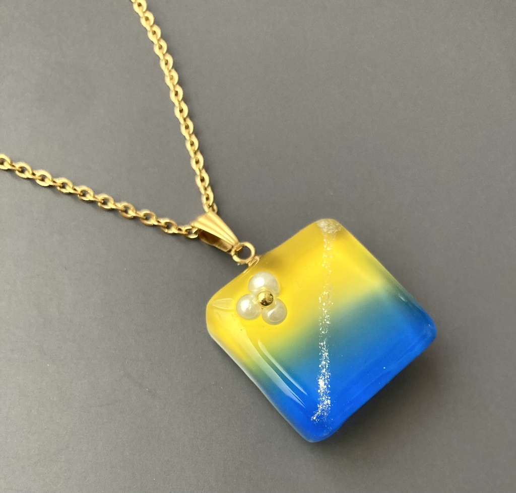 【エルヴィンモチーフ】グラデーションネックレス(ホワイト)