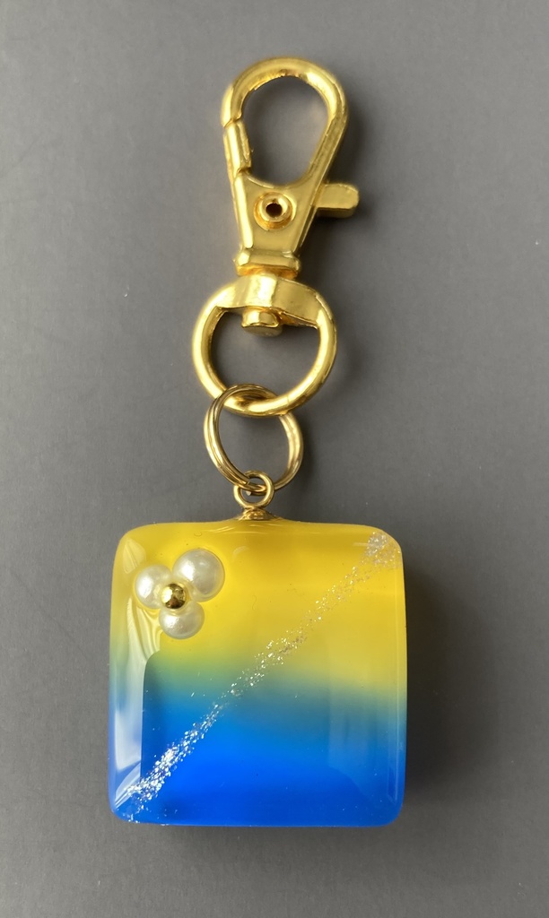 【エルヴィンモチーフ】グラデーションキーホルダー(ホワイト)