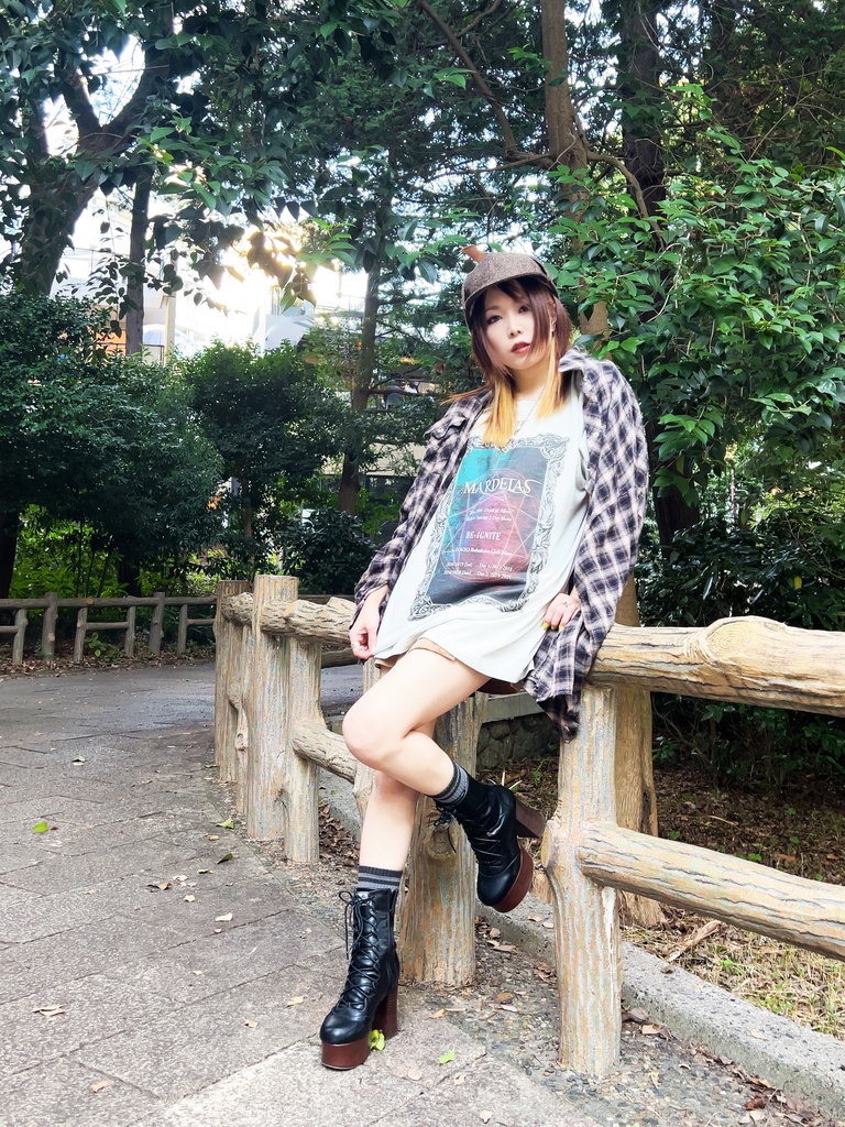 【SALE】RE-IGNITE T-shirt (スミ / オートミール)