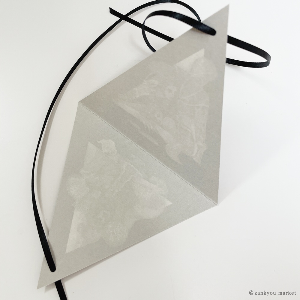 XXXX Made of トライアングルカード