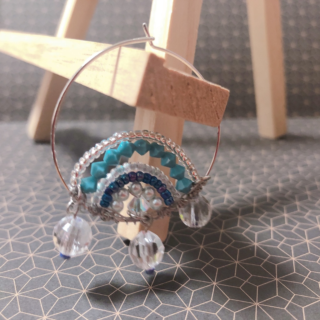 フープピアス ブルー シャンデリア風