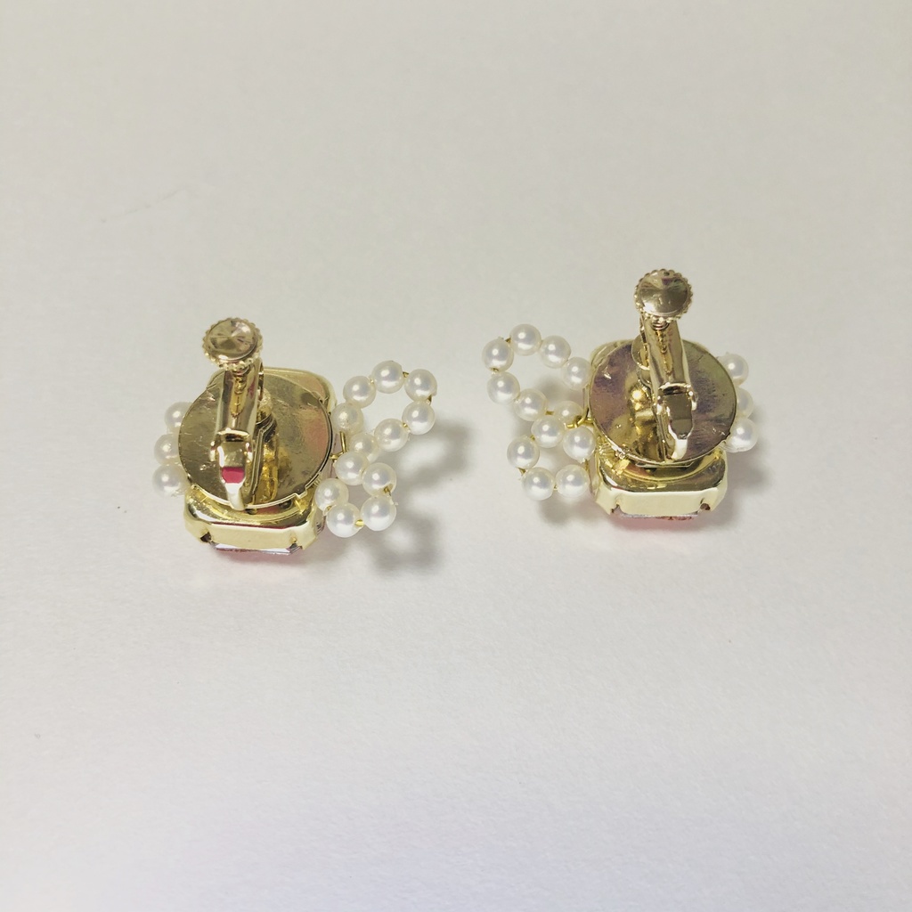 ハンドメイドイヤリング ペールオレンジ 蝶々