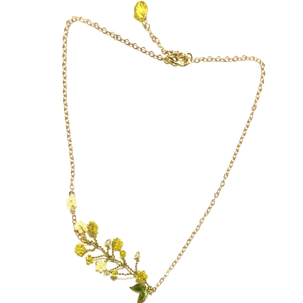 ハンドメイドネックレス ミモザ アシンメトリーを