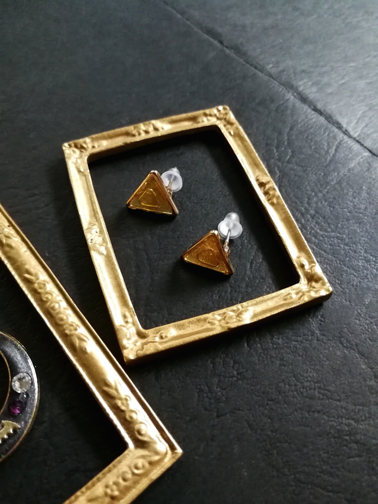 ロナルド風ピアス