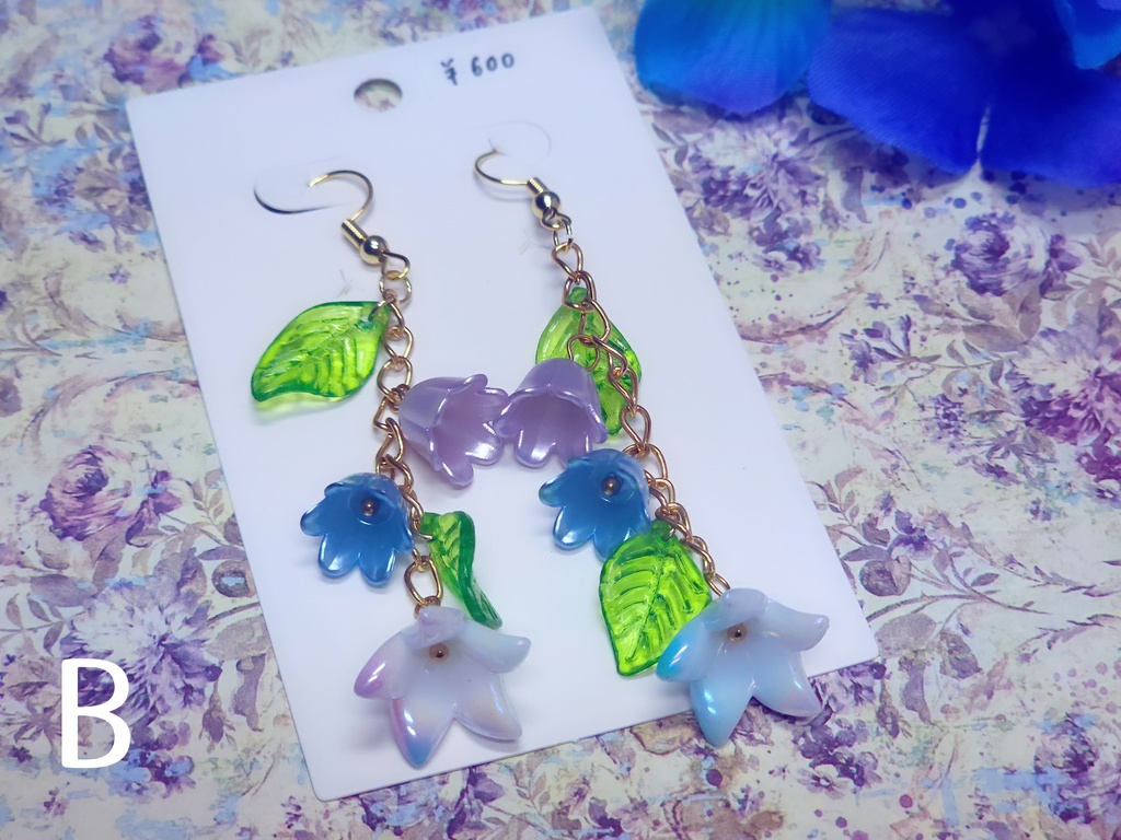 モチーフピアス