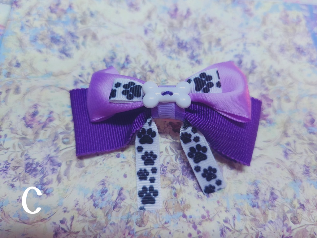 モチーフブローチ