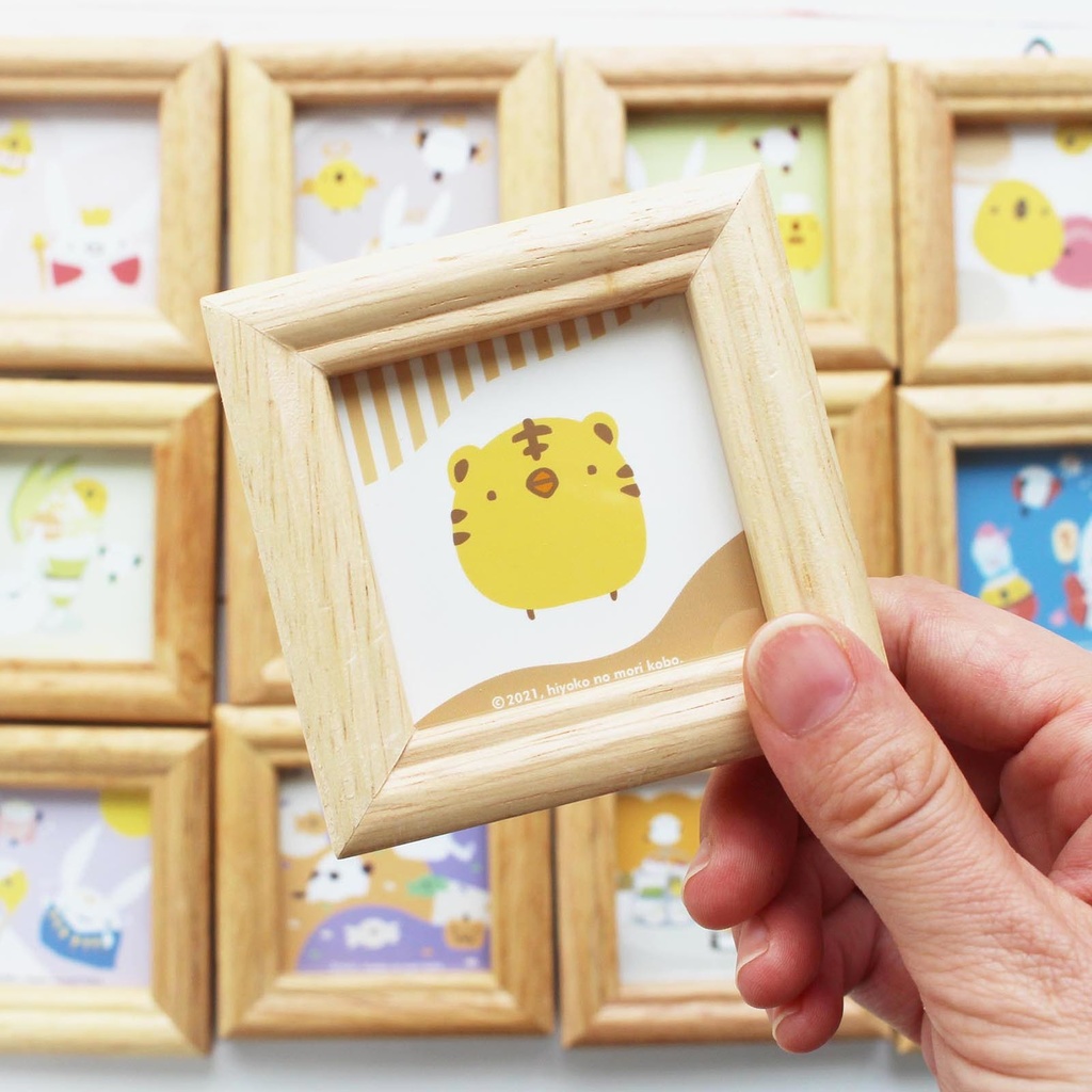 ミニ額：2022カレンダーシリーズ　101-113（全１３種類）