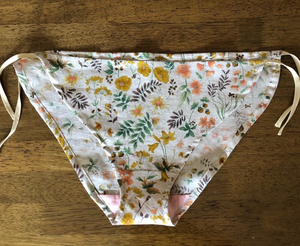 かわいさと心地良さにこだわった紐パンツ