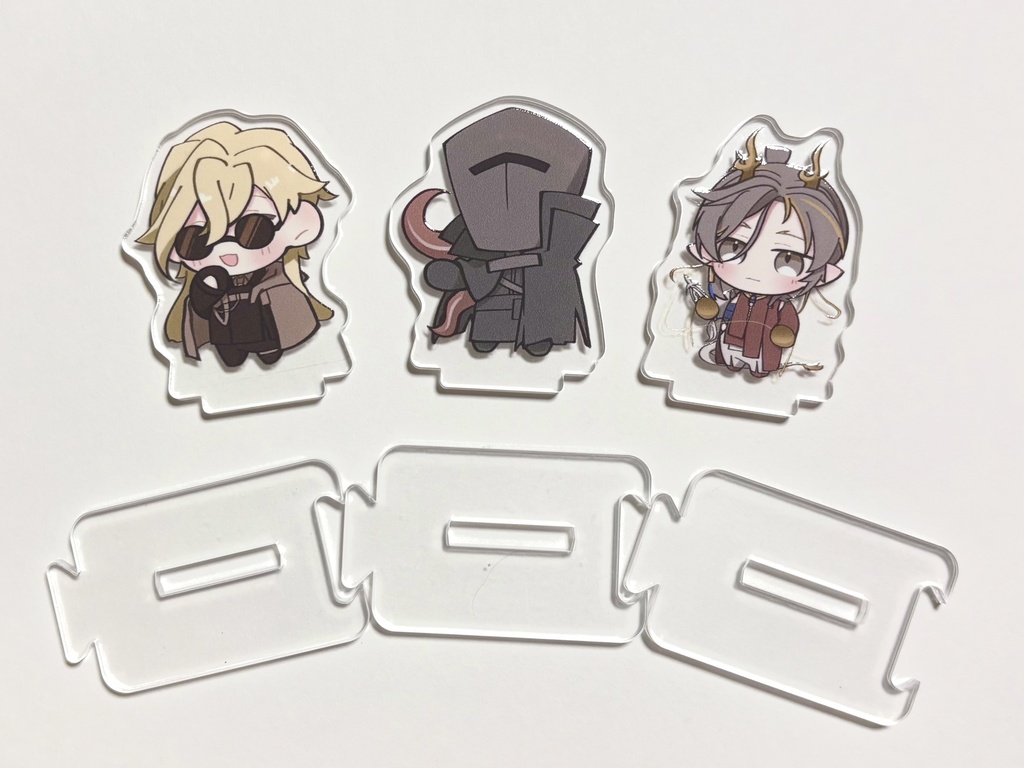 連結できるアクリルスタンド