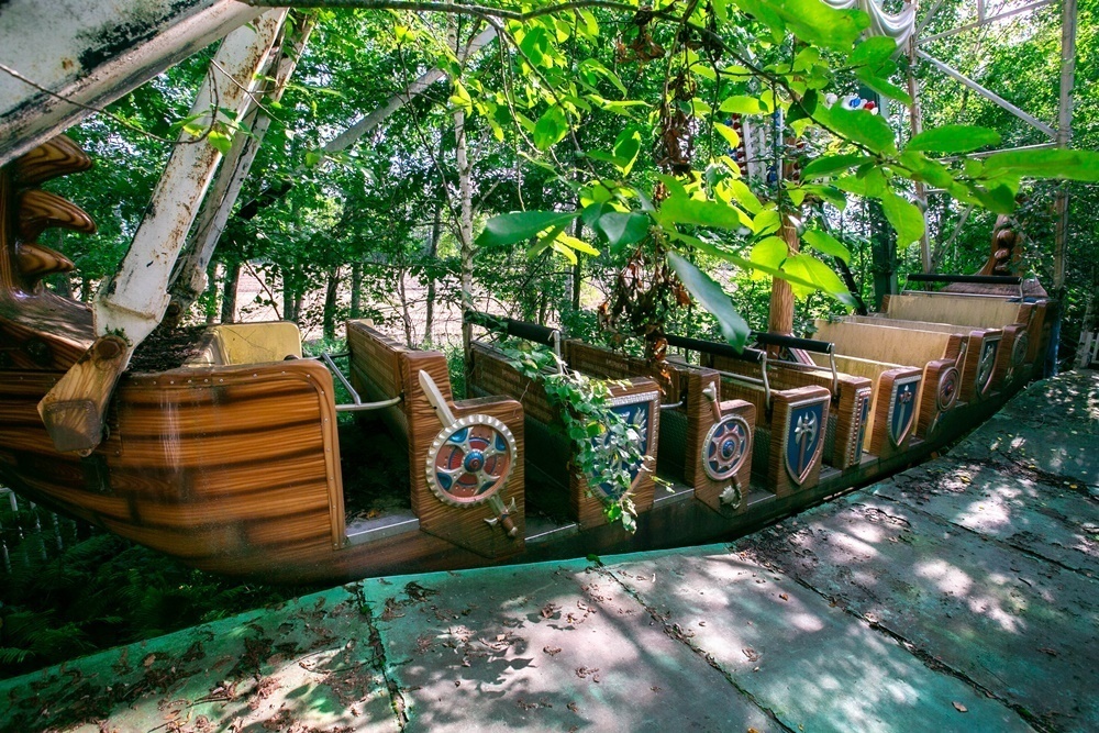 廃墟徘徊-遊園地編