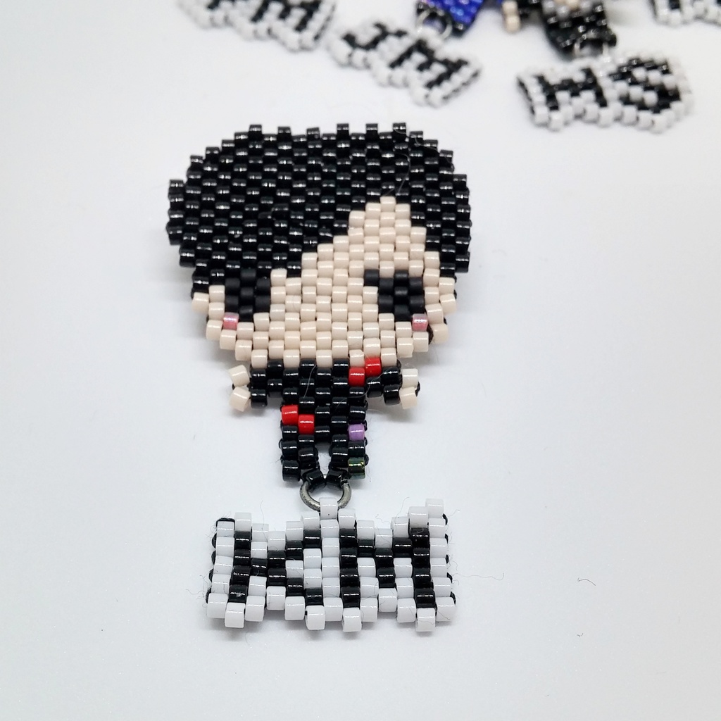 ☆BOYFRIEND 【Jackpot】ビーズブローチ