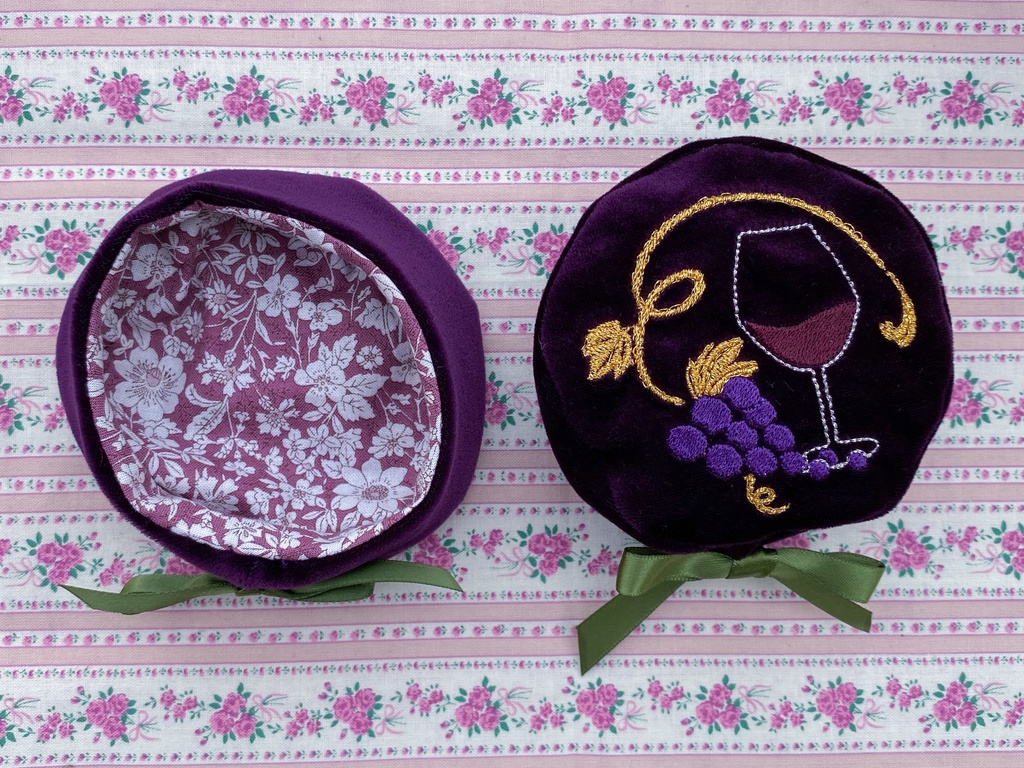 【終了】【Kir Royale】ワインセット(刺繍入りベレー帽・シャツ・パンツ)