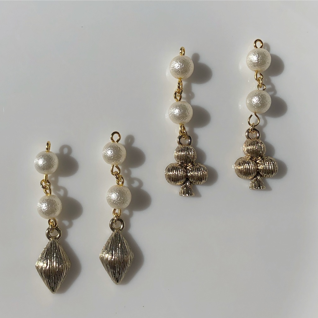 スートとパールのイヤリング/ピアス