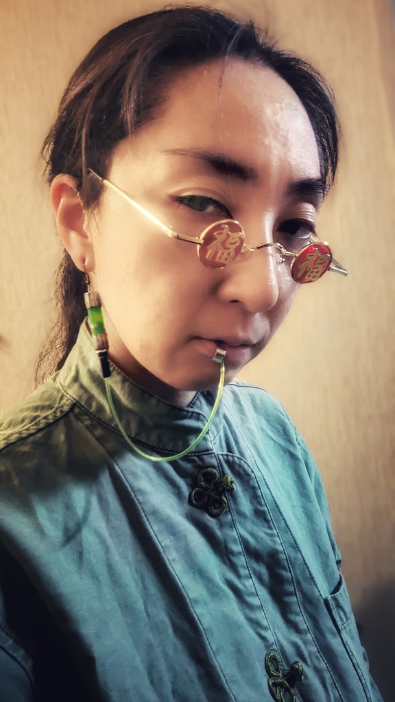 副脳ピアス・イヤリング