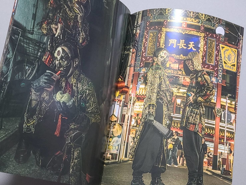 ファッション雑誌「BIOPUNKER」