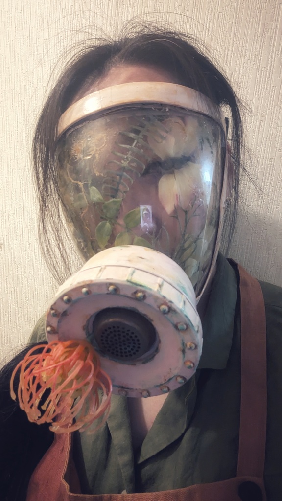 花屋のガスマスク(身分証付き)