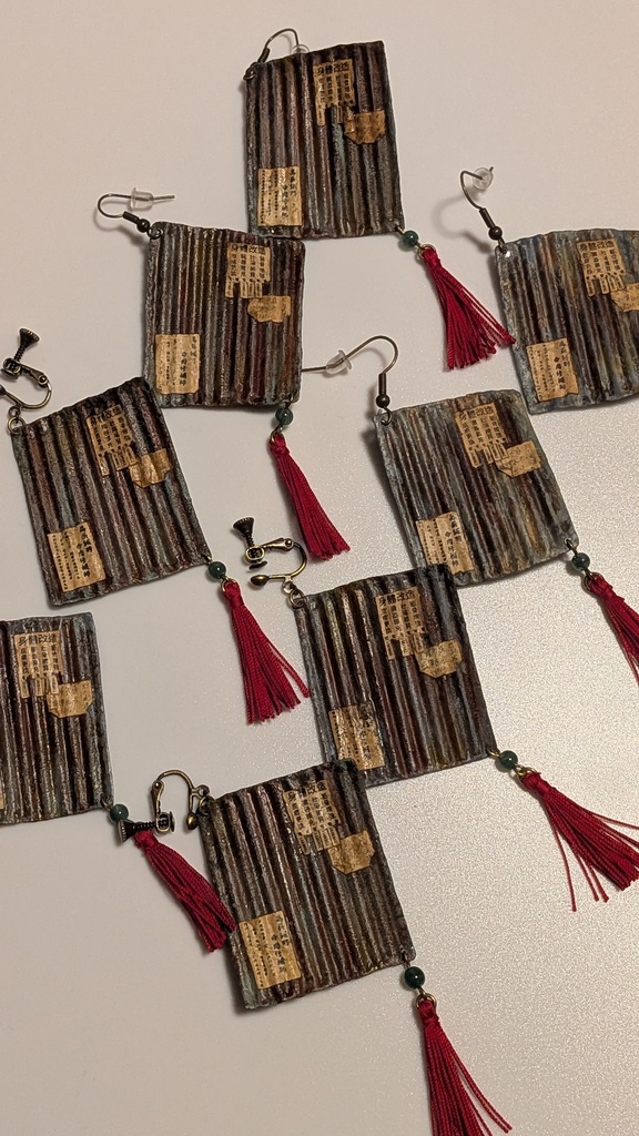 トタン板のピアス・イヤリング(片耳)