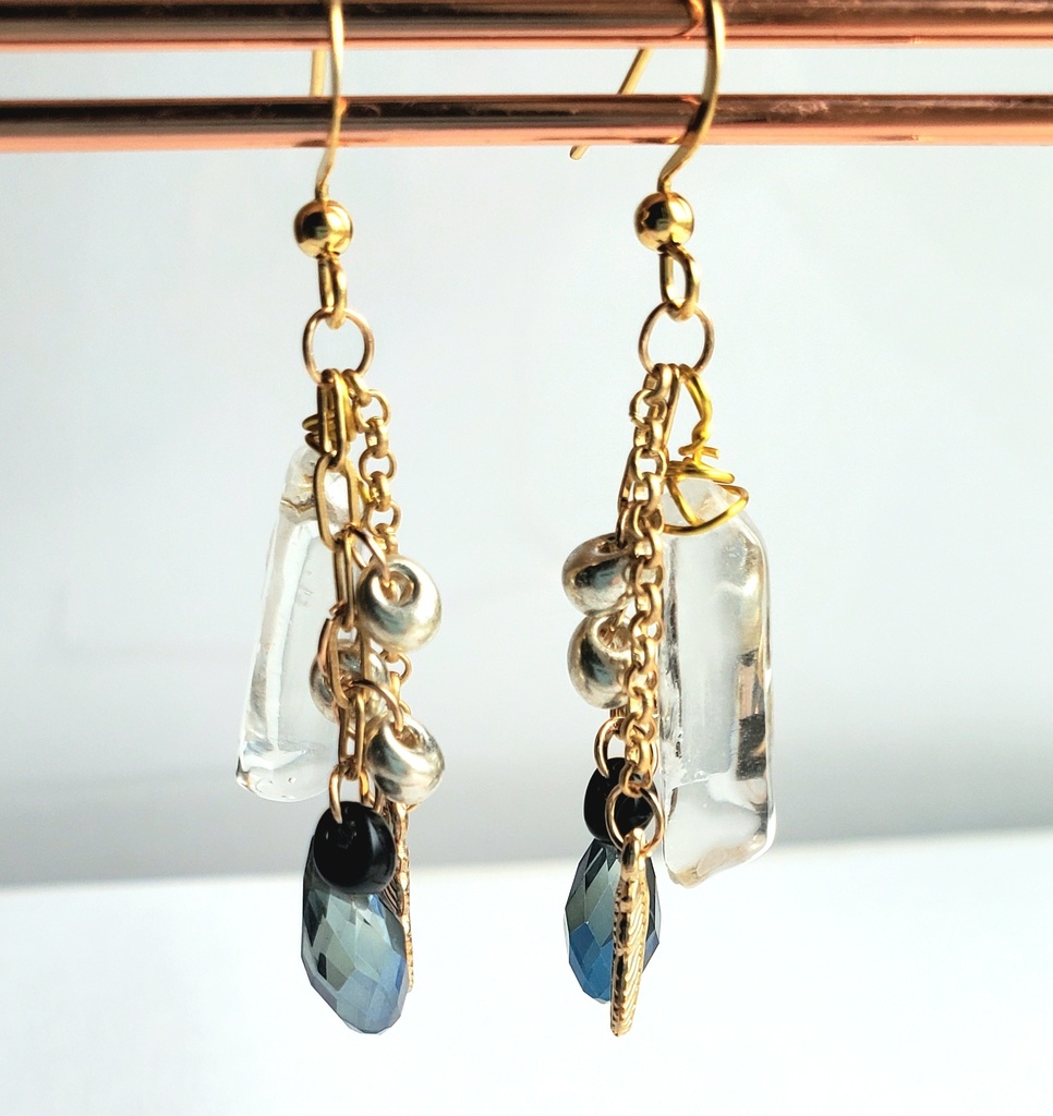 ピアス・イヤリング<山鳥毛>