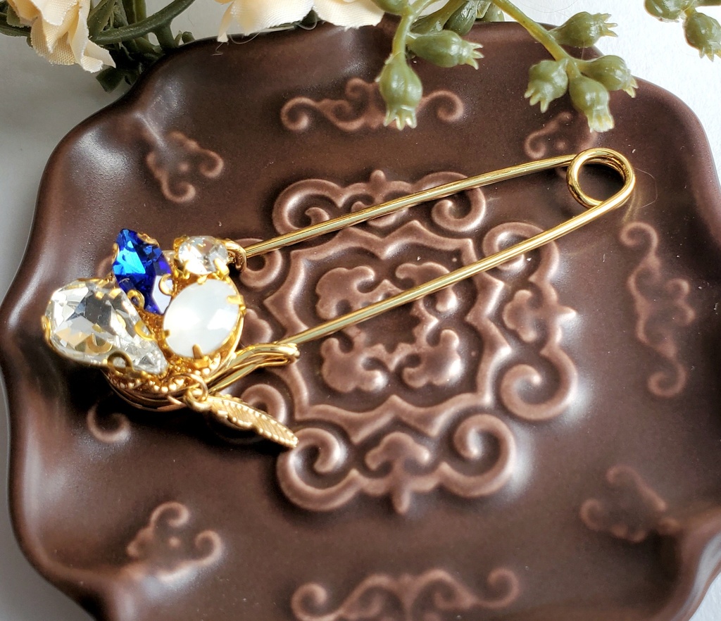 ピンブローチ<鶴丸国永>