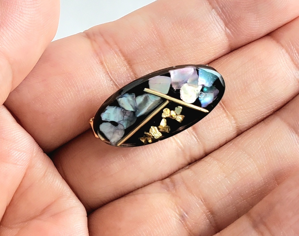 ピンブローチ<大般若長光>