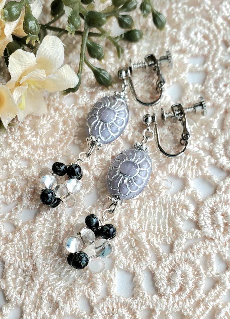 ピアス・イヤリング<実休光忠>