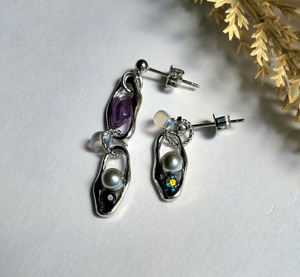 ピアス・イヤリング<骨喰藤四郎>