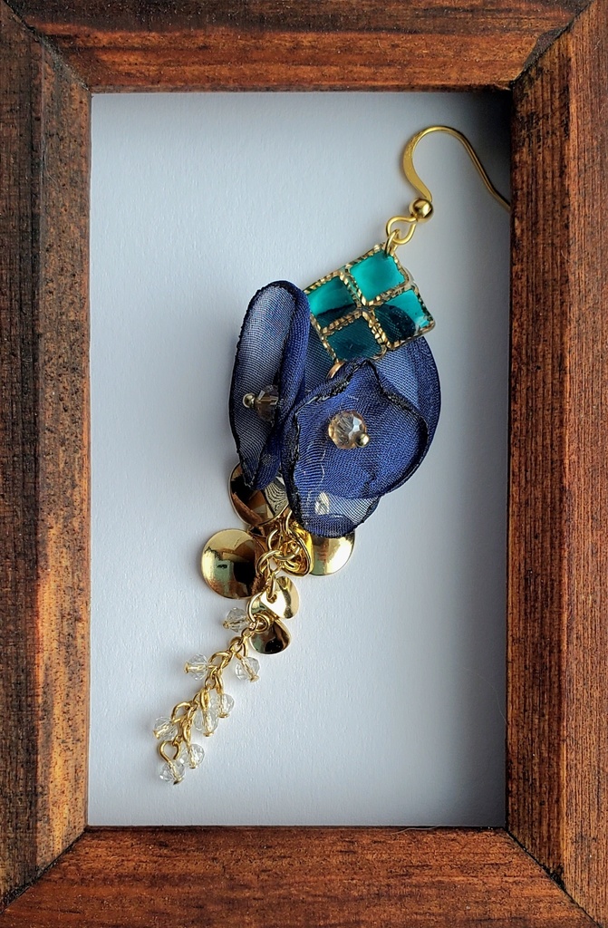 ピアス・イヤリング<にっかり青江>