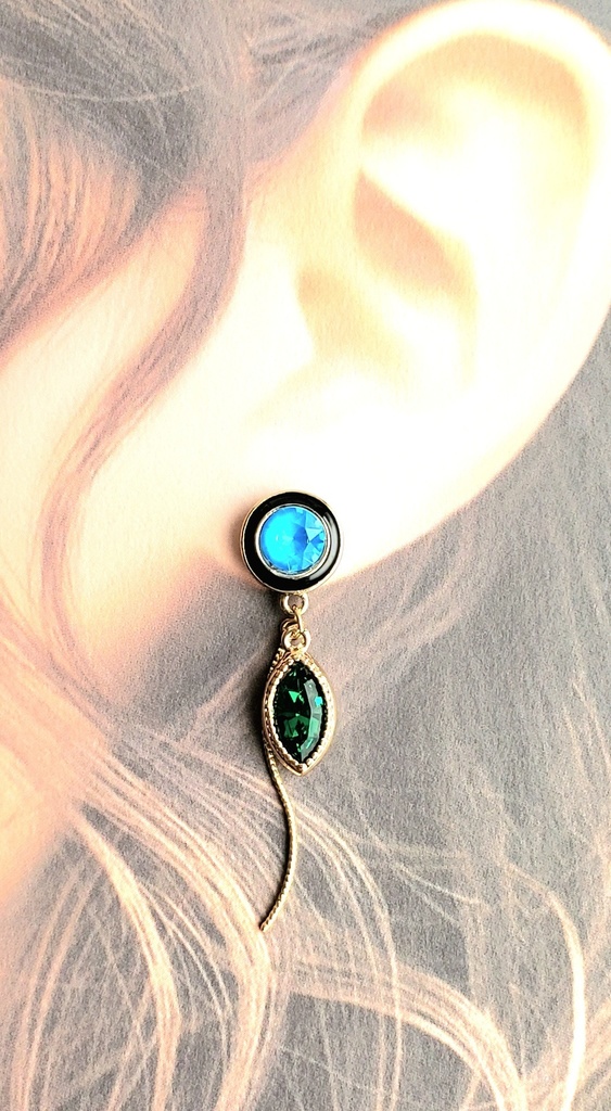 ピアス・イヤリング<笹貫>