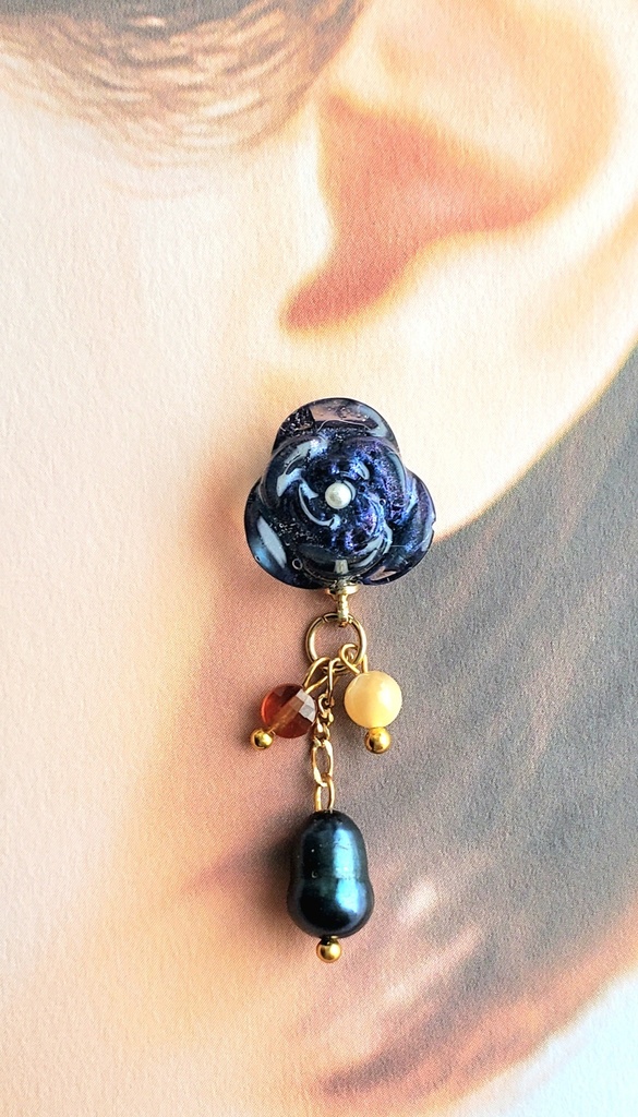 ピアス・イヤリング<南海太郎朝尊>