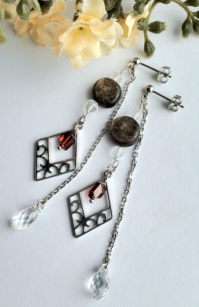 ピアス・イヤリング<後家兼光>