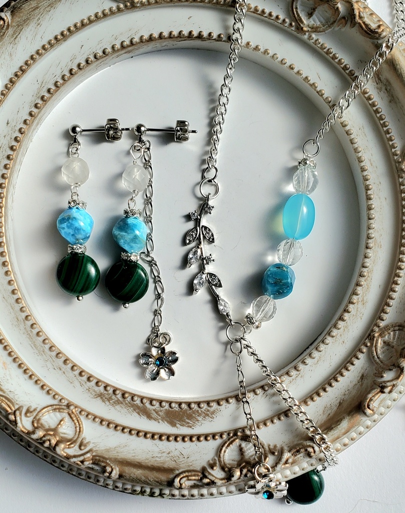 ピアス・イヤリング<松井江>ネックレスセット