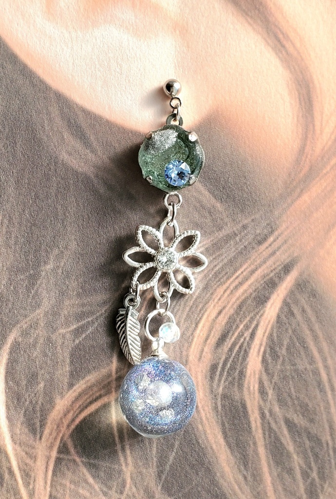 ピアス・イヤリング<姫鶴一文字>