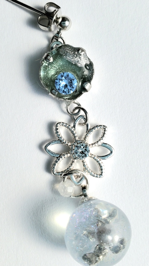 ピアス・イヤリング<姫鶴一文字>