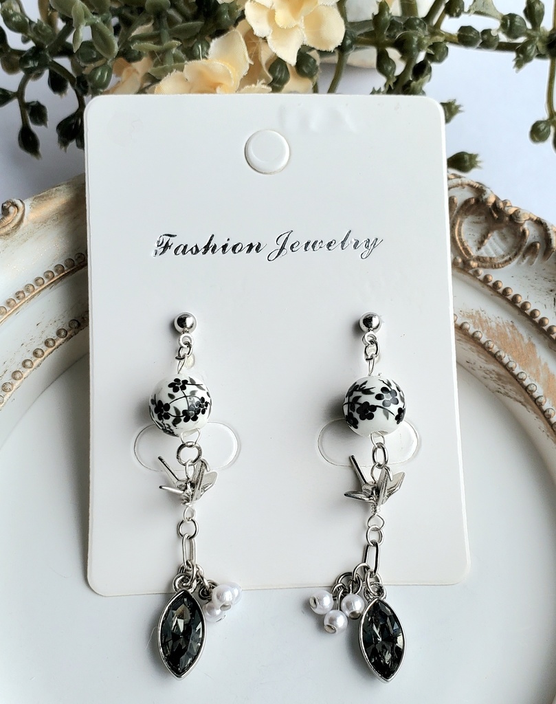 ピアス・イヤリング<後家兼光>