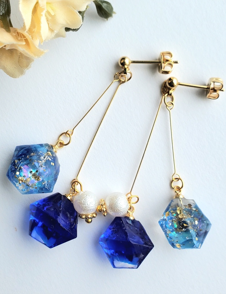 ピアス・イヤリング＜にっかり青江＞