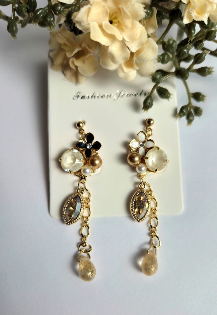 ピアス・イヤリング＜髭切＞