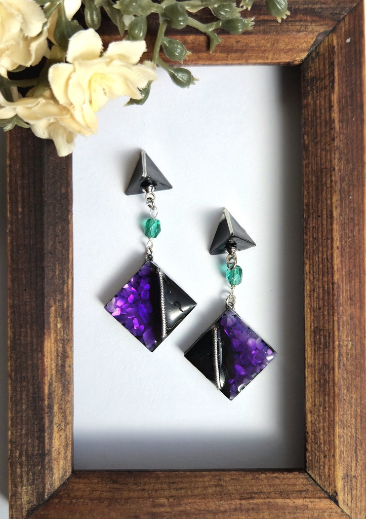 ピアス・イヤリング＜水心子正秀＞