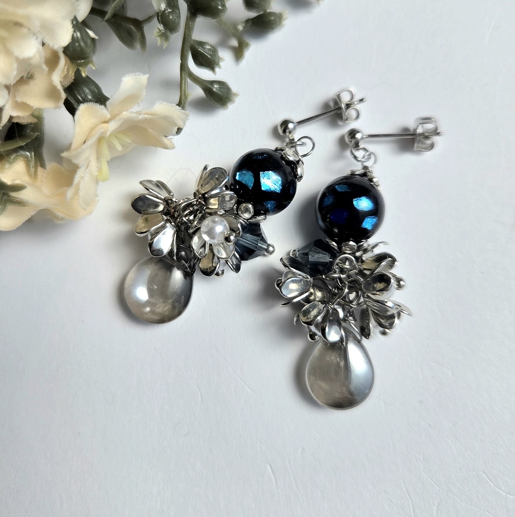 ピアス・イヤリング<孫六兼元>